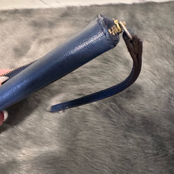 Coach Navy Blue Wristlet - Picture 5 of 6